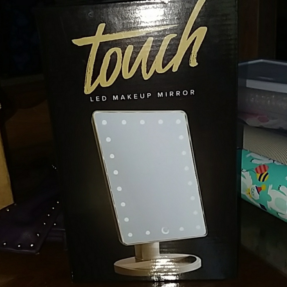 SALEGOLD Touch Impressions Vanity Company Mirro